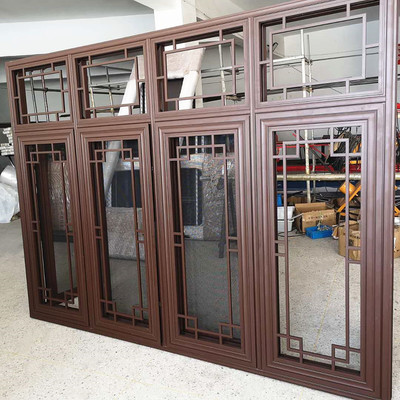 做鋁合金仿古門窗，板栗色是唯一選擇嗎？冠墅陽(yáng)光百葉窗的多樣化美學(xué)